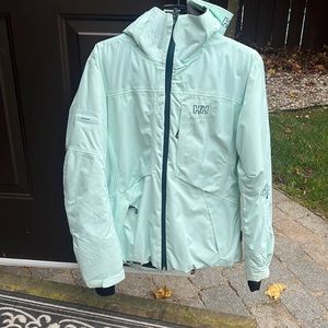 Helly Hansen Ladies size medium ski jacket